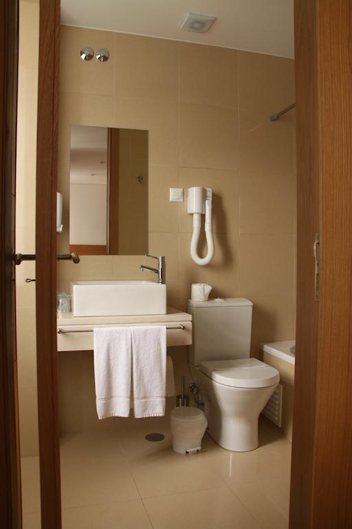 Hotel Zenite Angra do Heroísmo Chambre photo