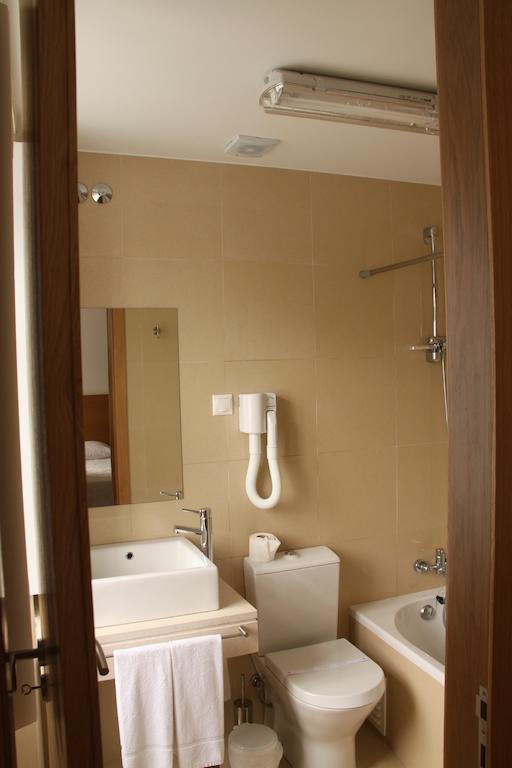 Hotel Zenite Angra do Heroísmo Chambre photo
